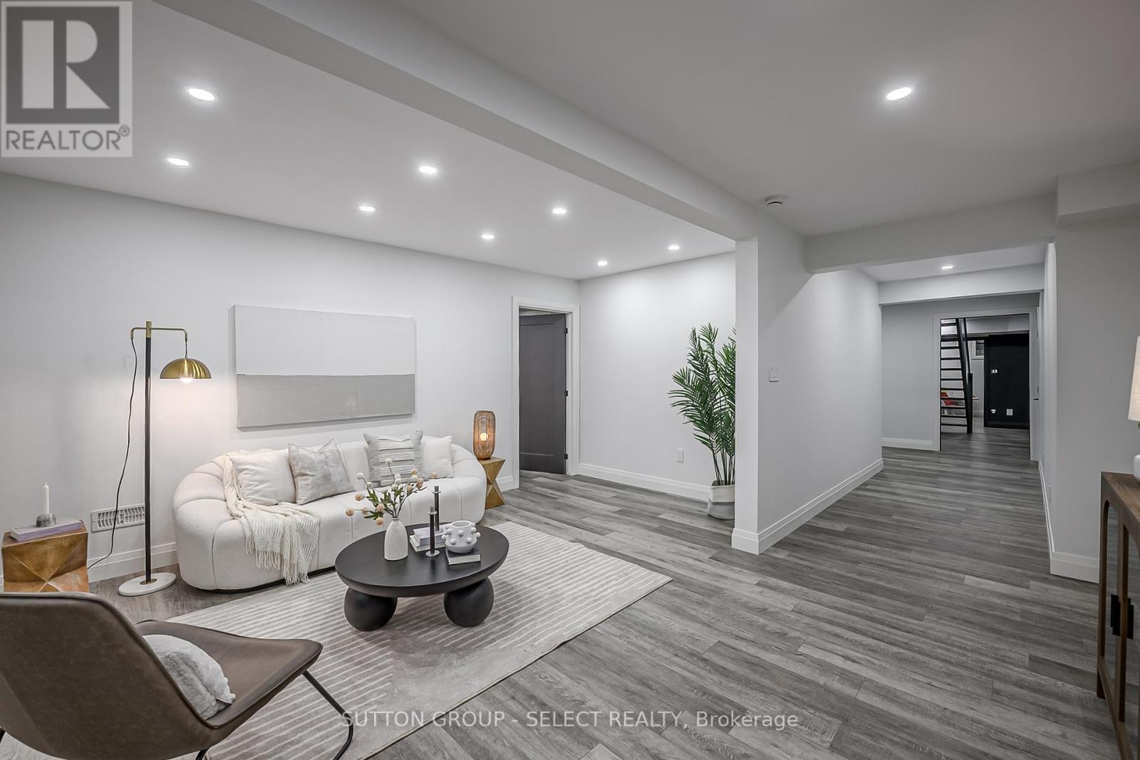 288 Windermere Court W, London North, Ontario  N6G 4J5 - Photo 34 - X12891376