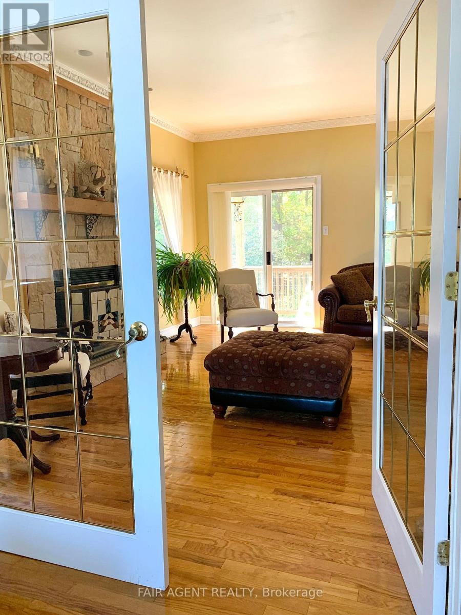 164 Baillie Avenue, Ottawa, Ontario  K0A 3M0 - Photo 12 - X12891390