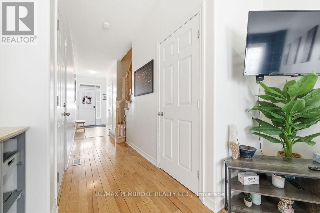 843 Newmarket Lane, Kingston, Ontario  K7K 0C8 - Photo 7 - X12891526