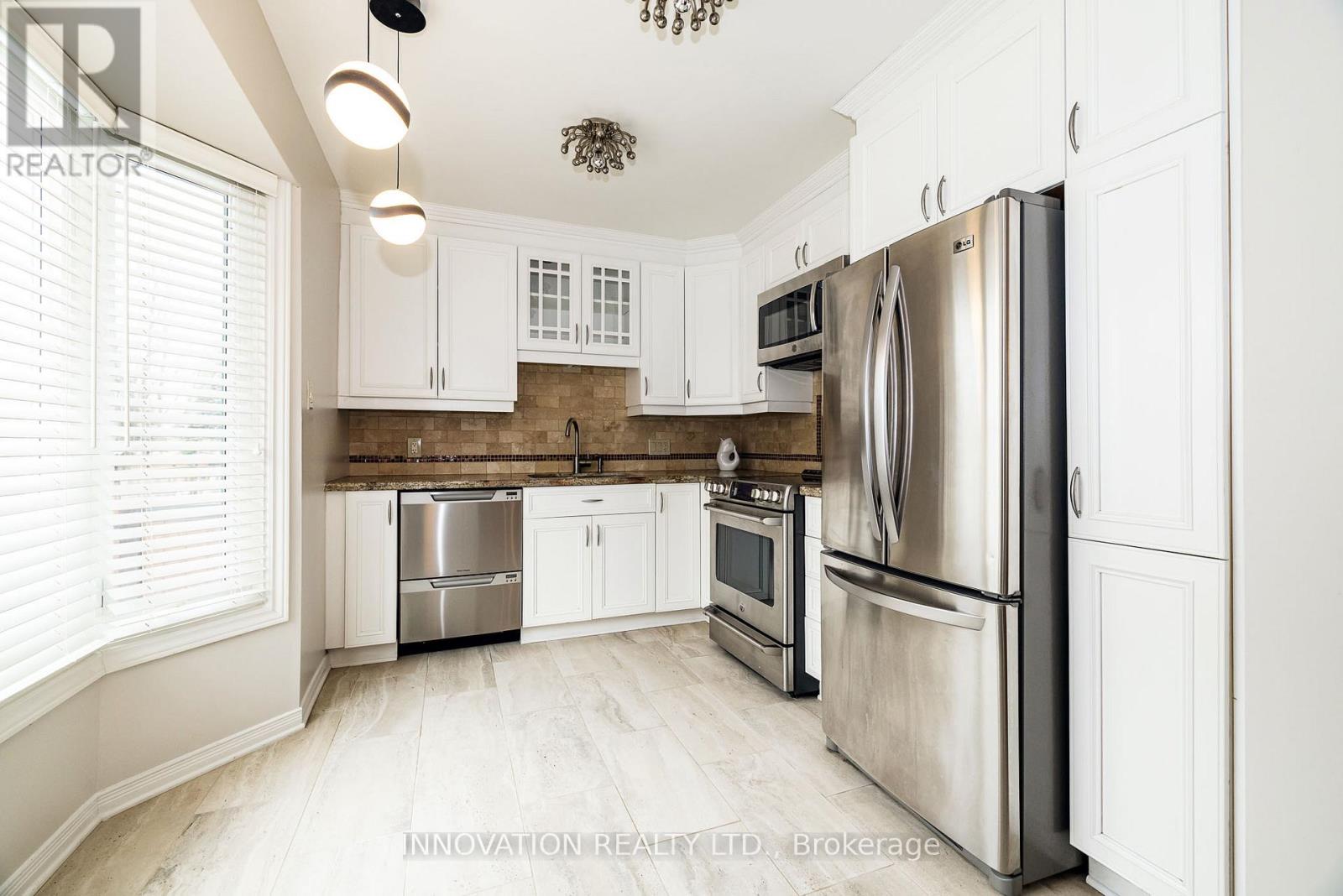 2751 Massicotte Lane, Ottawa, Ontario  K1T 3G9 - Photo 11 - X12891296