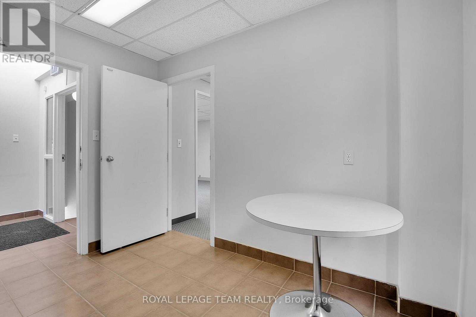 118 Preston Street, Ottawa, Ontario  K1R 7P2 - Photo 15 - X12891450