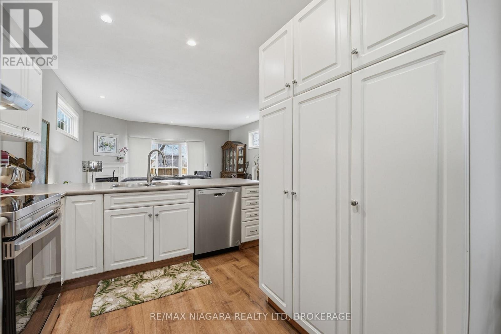 41 Frontier Drive, Niagara-On-The-Lake (Virgil), Ontario  L0S 1J0 - Photo 11 - X12891294