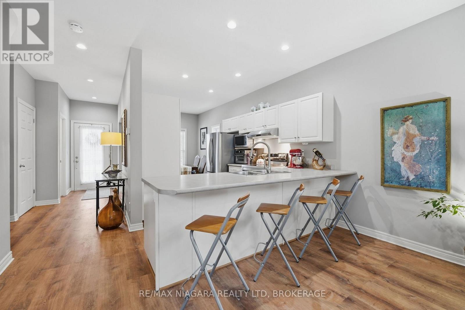 41 Frontier Drive, Niagara-On-The-Lake (Virgil), Ontario  L0S 1J0 - Photo 12 - X12891294