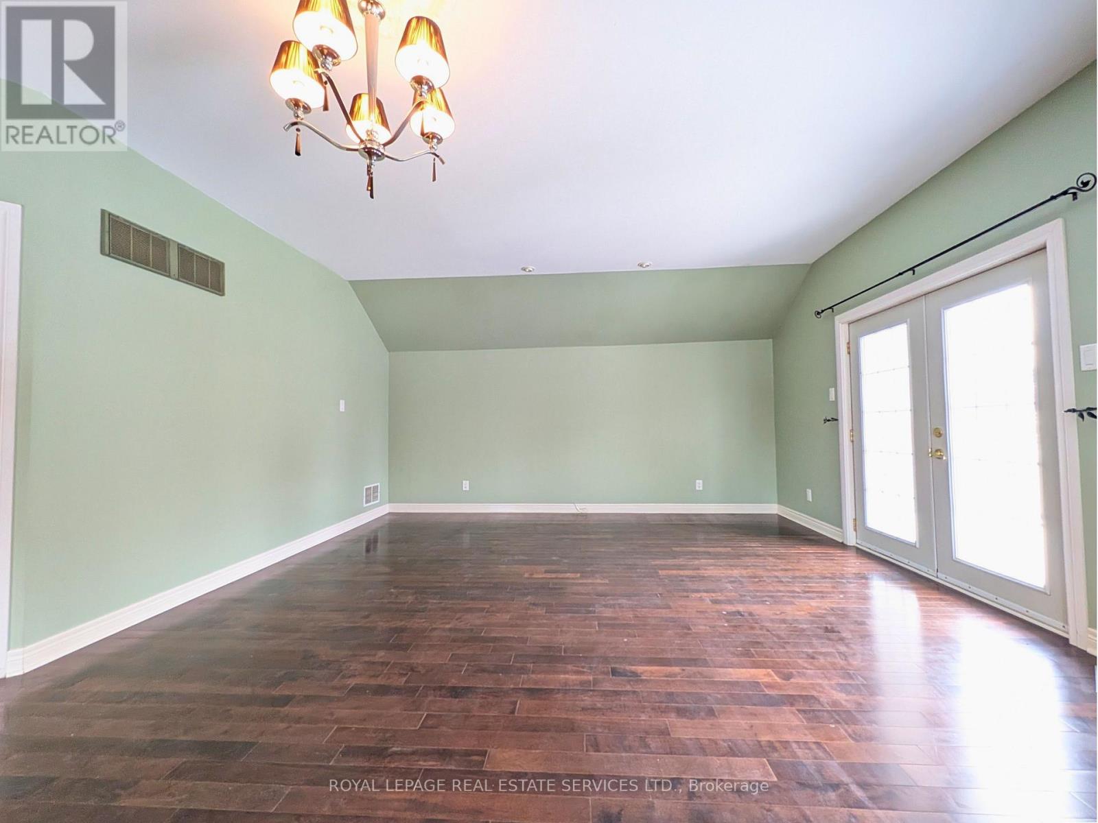 20 Holgate Street, Barrie, Ontario  L4N 2T5 - Photo 26 - S12885336