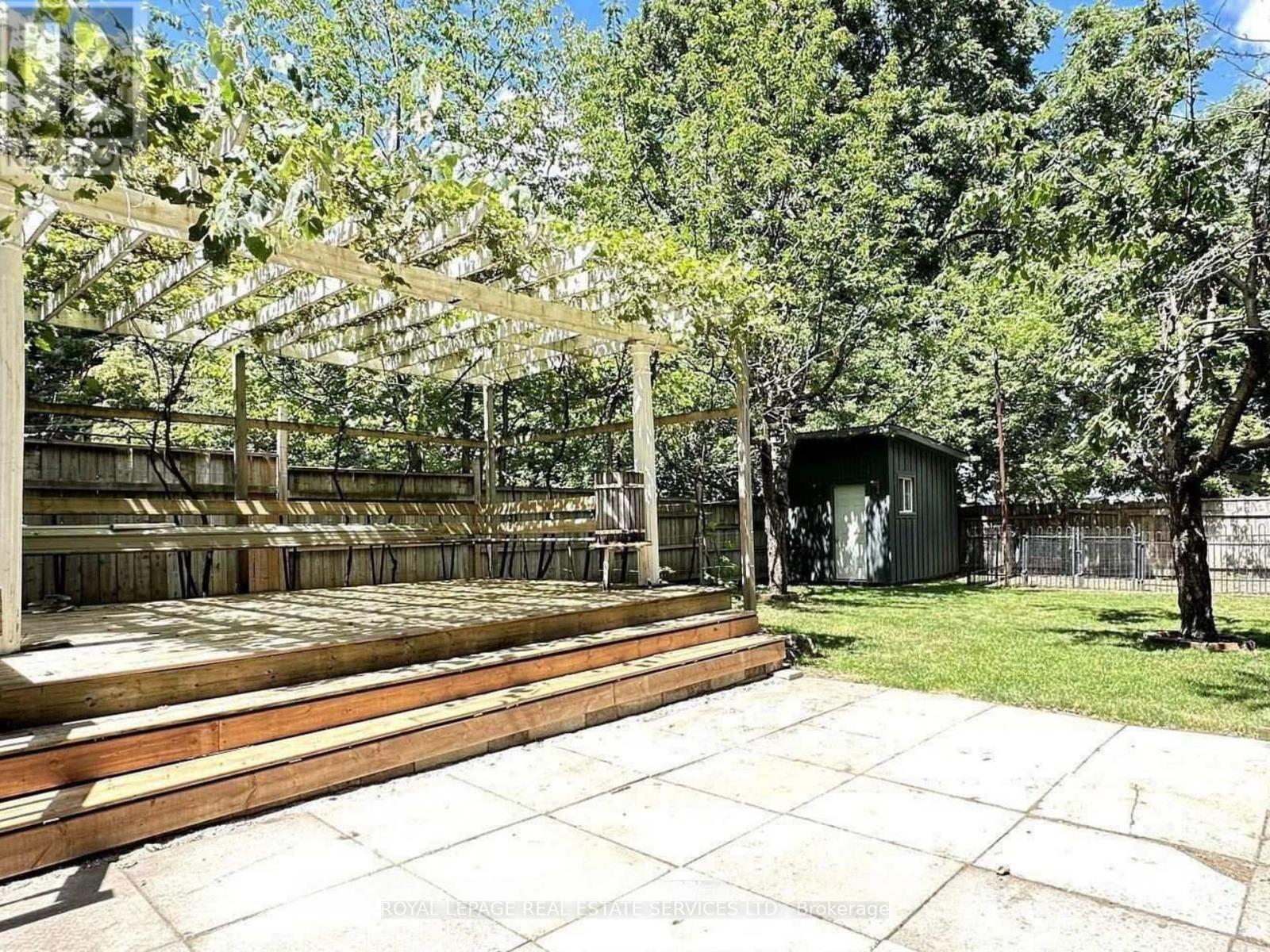 20 Holgate Street, Barrie, Ontario  L4N 2T5 - Photo 44 - S12885336