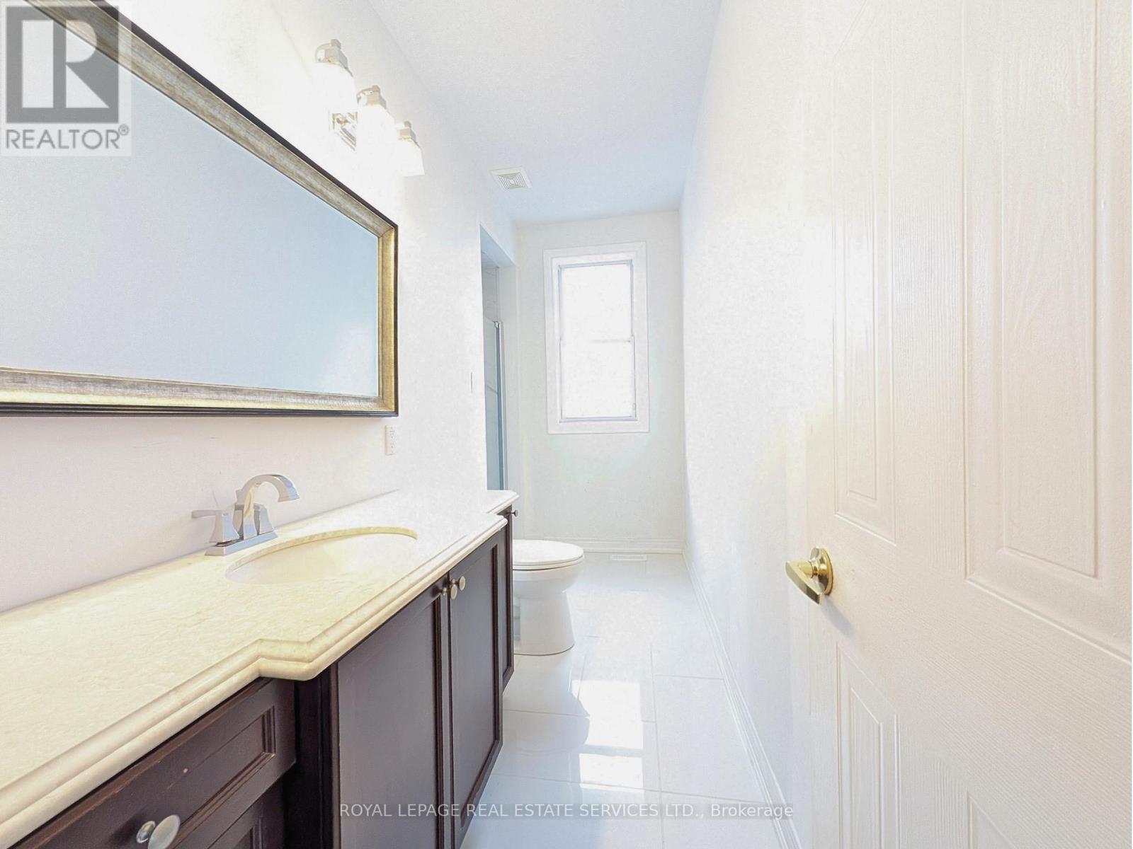 20 Holgate Street, Barrie, Ontario  L4N 2T5 - Photo 25 - S12885336