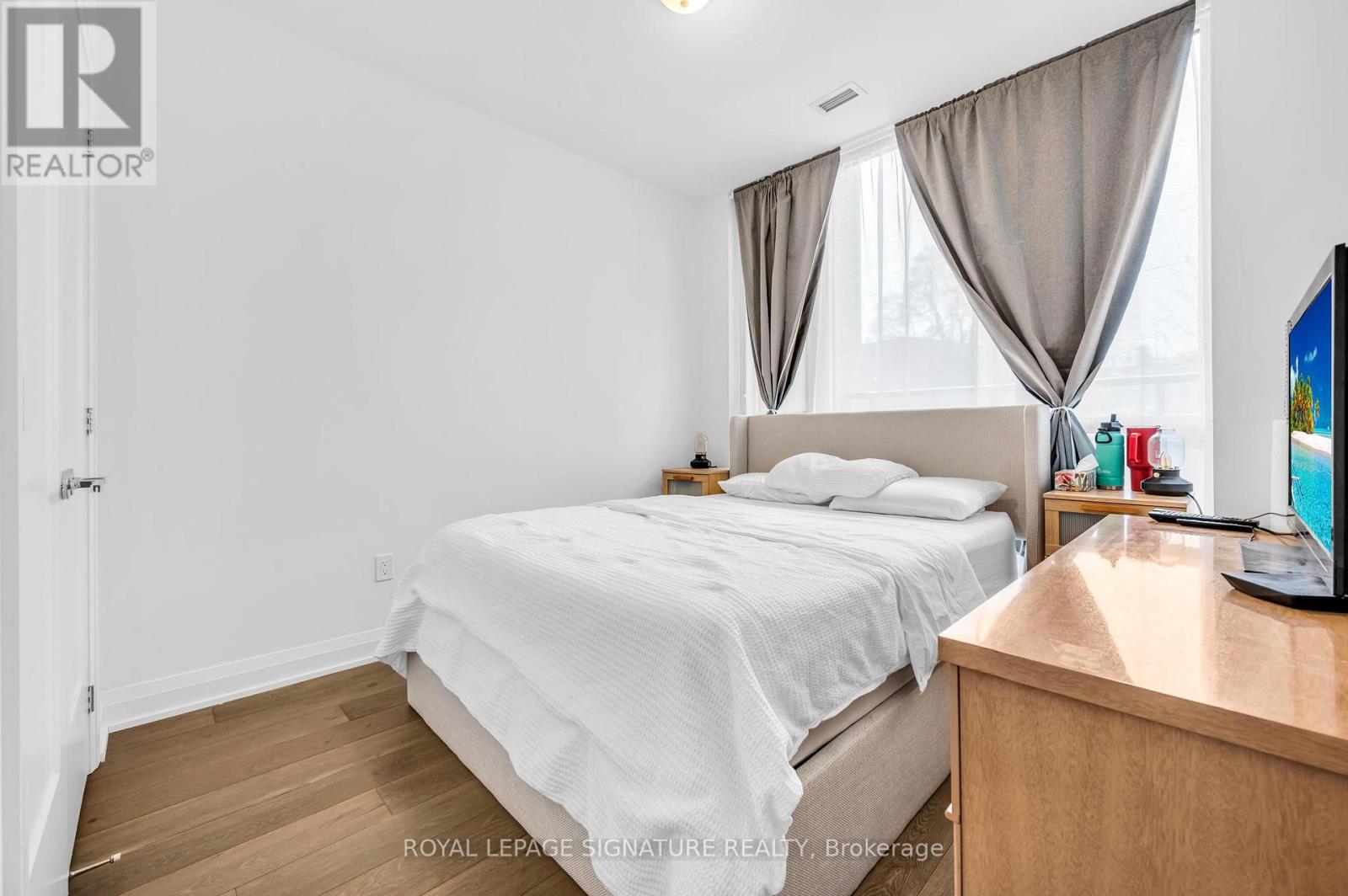 111 - 293 The Kingsway, Toronto (Edenbridge-Humber Valley), Ontario  M9A 0E8 - Photo 8 - W12862006