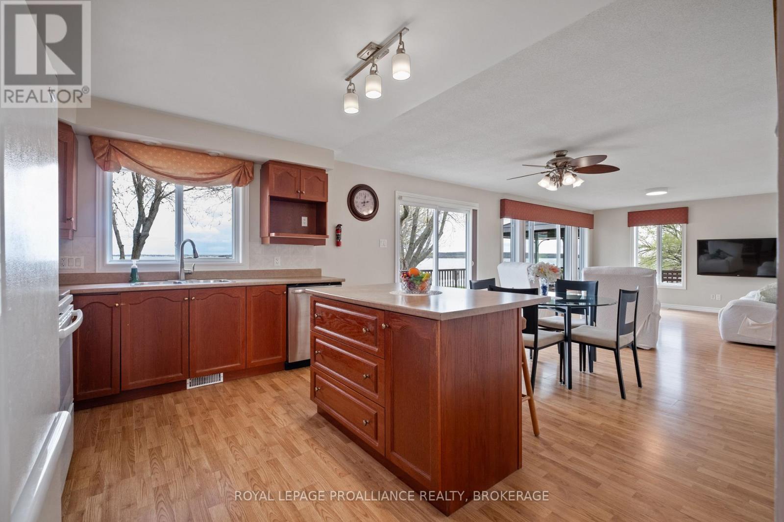 4205 Highway 96, Frontenac Islands, Ontario  K0H 2Y0 - Photo 10 - X12890856