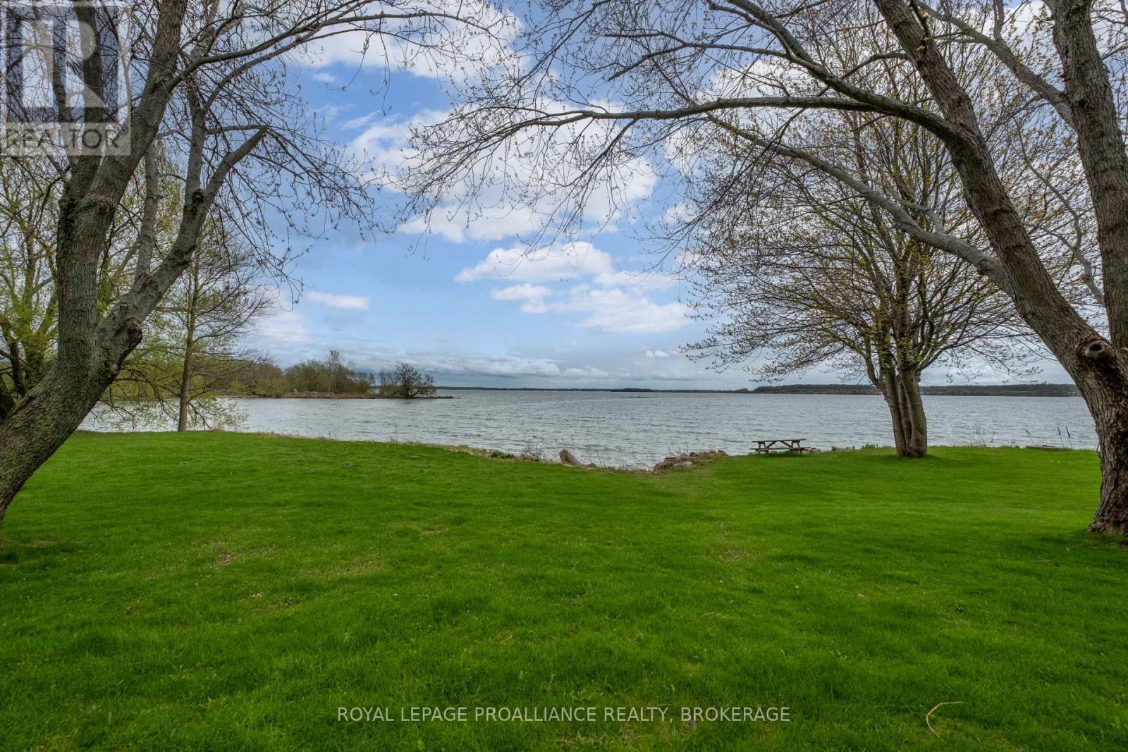 4205 Highway 96, Frontenac Islands, Ontario  K0H 2Y0 - Photo 39 - X12890856