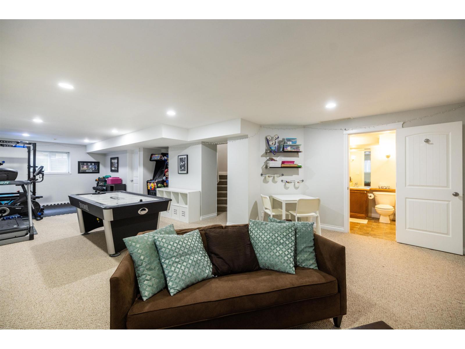 21673 93 Avenue, Langley, British Columbia  V1M 4E1 - Photo 30 - R3099605