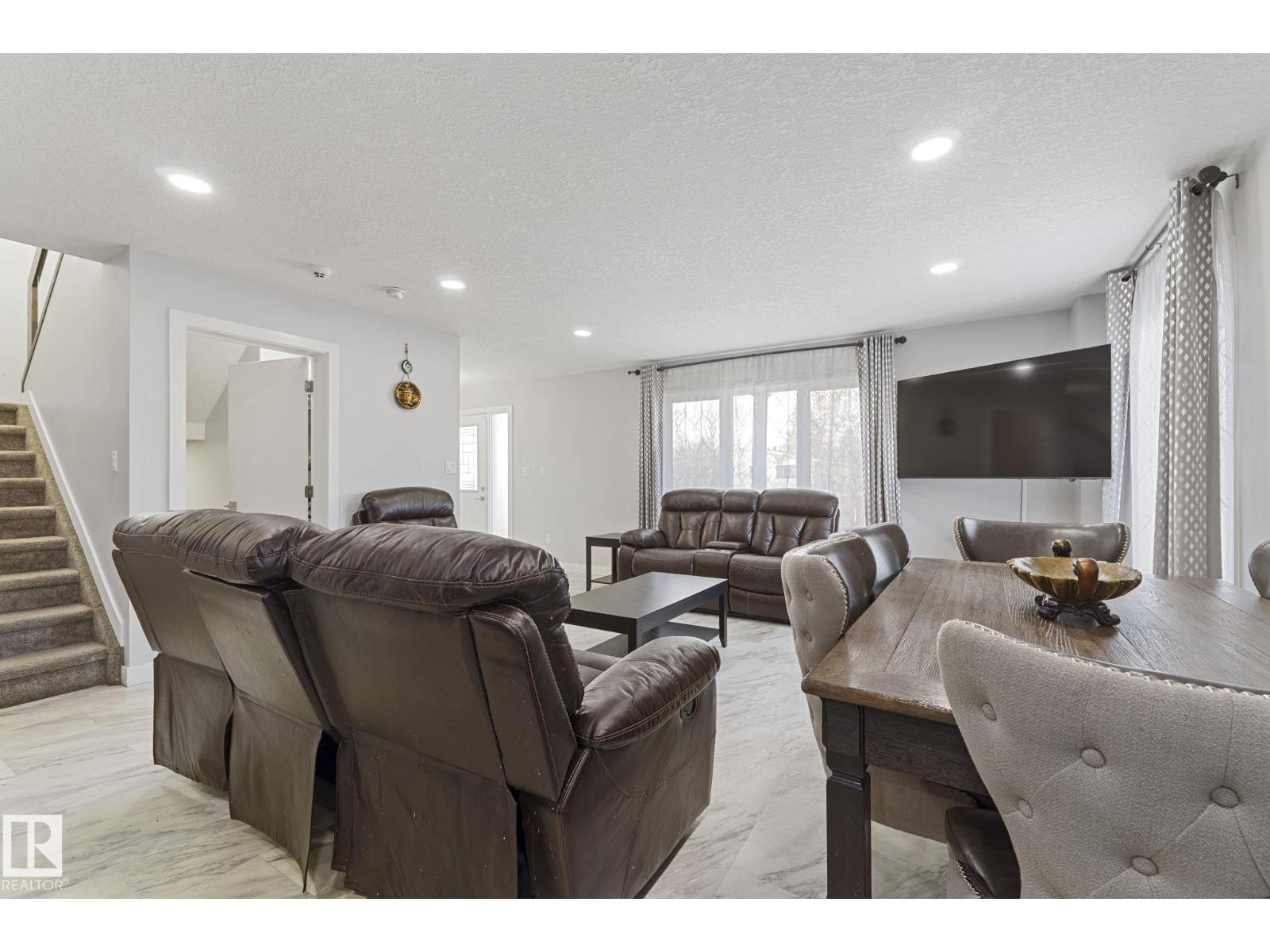 8955 150 St Nw, Edmonton, Alberta  T5R 1E6 - Photo 9 - E4473623