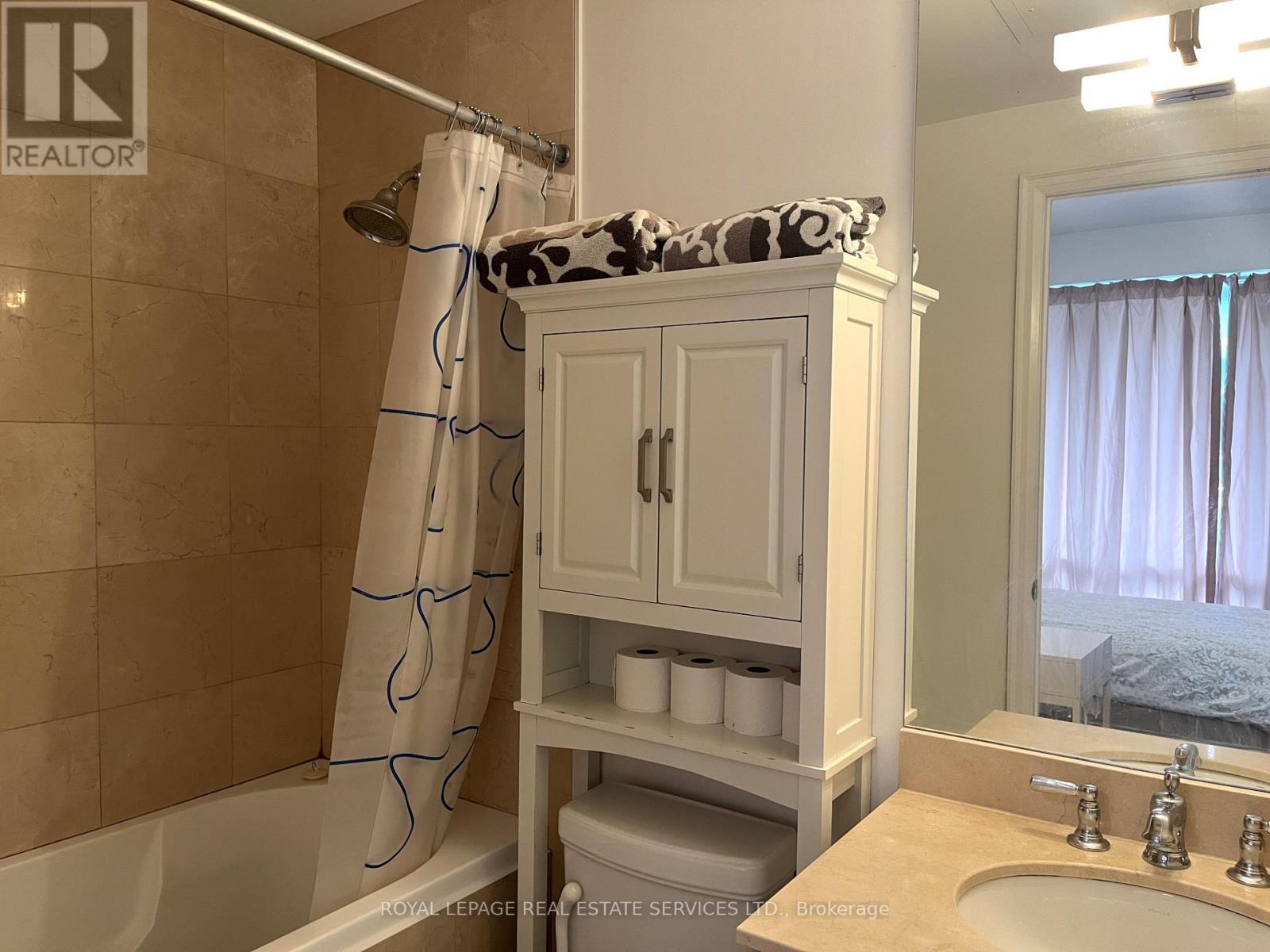 715 - 1 Bedford Road, Toronto, Ontario  M5R 2B5 - Photo 10 - C12891402