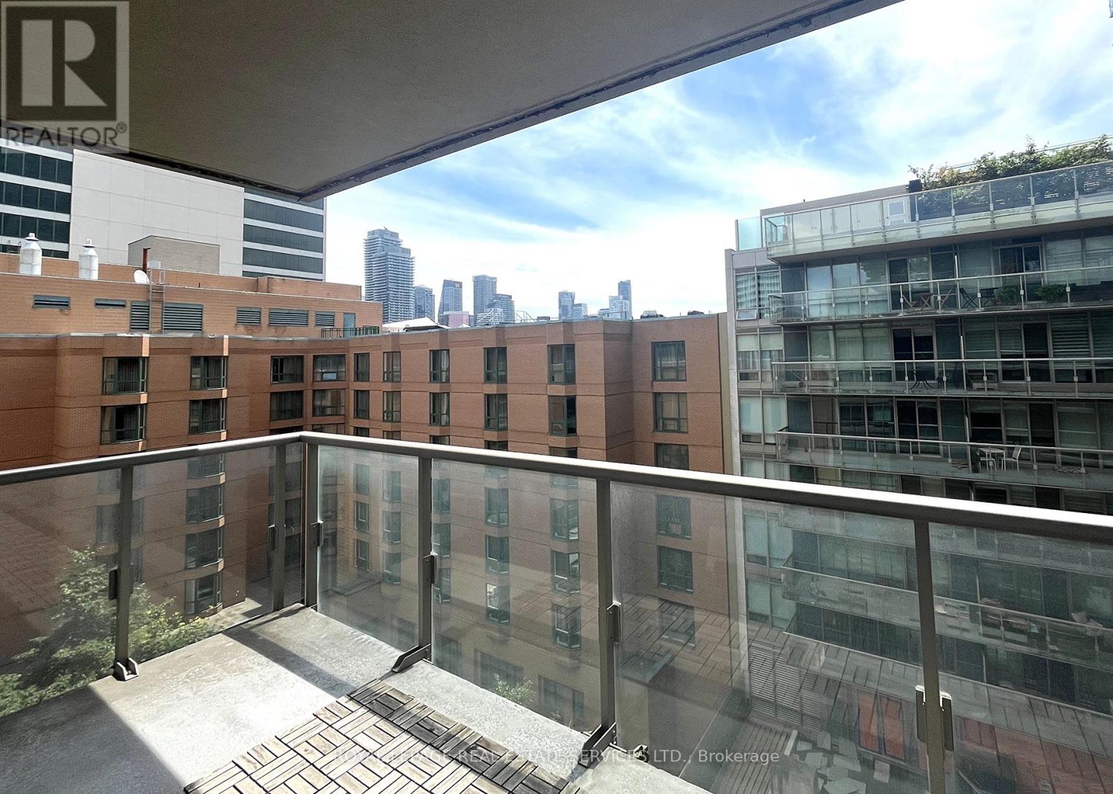 715 - 1 Bedford Road, Toronto, Ontario  M5R 2B5 - Photo 8 - C12891402