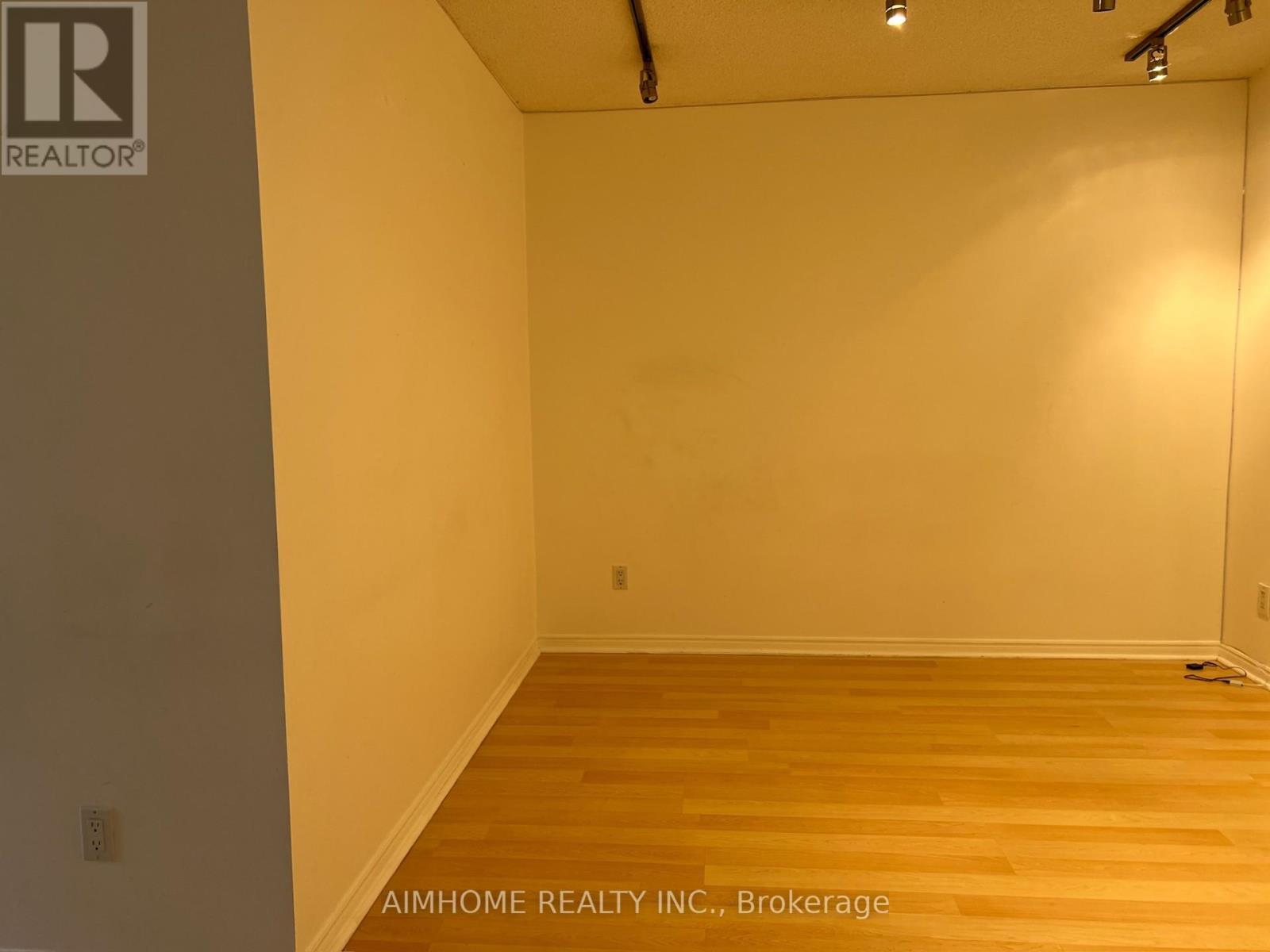 310 - 7 Bishop Avenue, Toronto, Ontario  M2M 4J4 - Photo 12 - C12891404