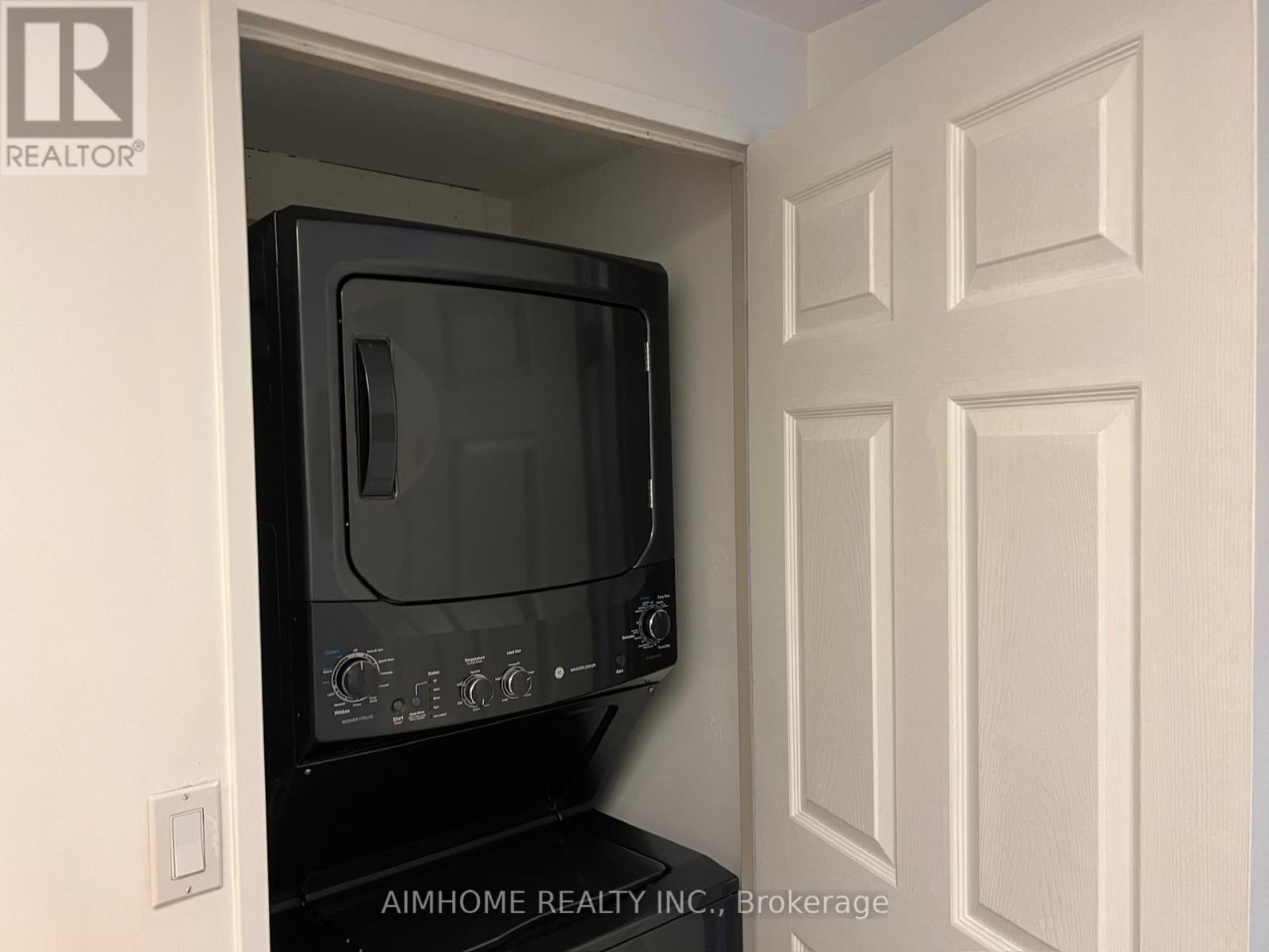 310 - 7 Bishop Avenue, Toronto, Ontario  M2M 4J4 - Photo 19 - C12891404