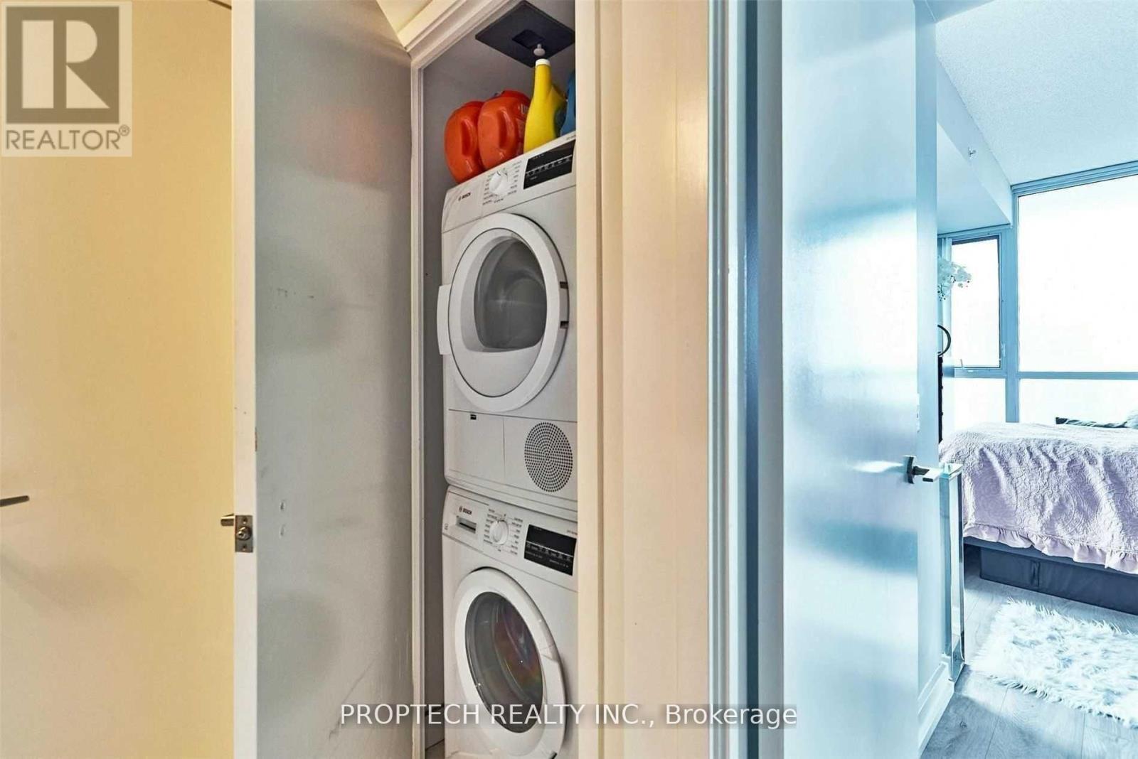 3008 - 75 Queens Wharf Road, Toronto, Ontario  M5V 0J8 - Photo 5 - C12891516