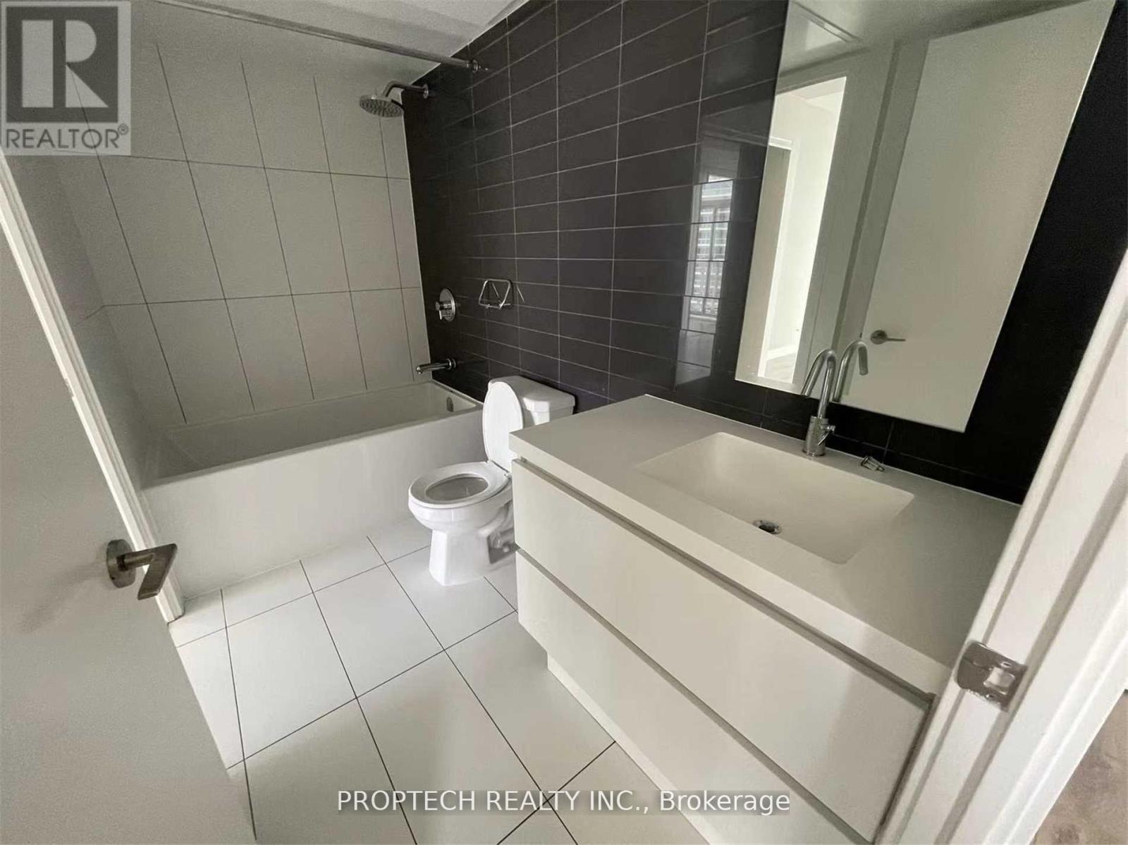 3008 - 75 Queens Wharf Road, Toronto, Ontario  M5V 0J8 - Photo 6 - C12891516