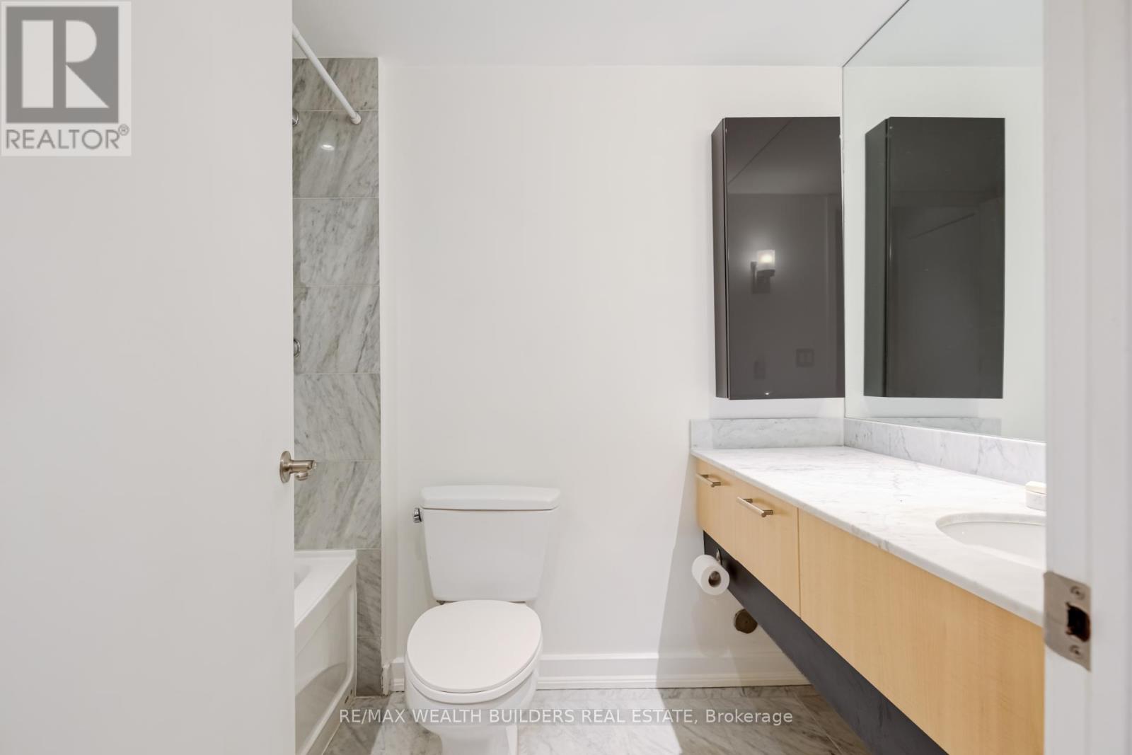 G09 - 350 Wellington Street W, Toronto (Waterfront Communities), Ontario  M5V 3W9 - Photo 10 - C12891520