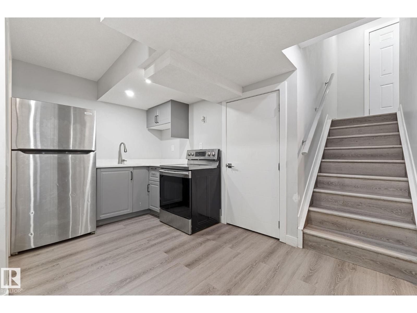 8955 150 St Nw, Edmonton, Alberta  T5R 1E6 - Photo 36 - E4473623