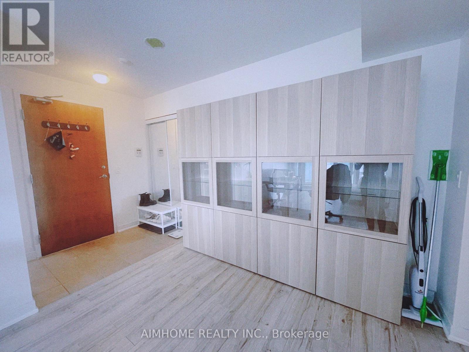 710 - 31 Bales Avenue, Toronto, Ontario  M2N 7L6 - Photo 4 - C12891538