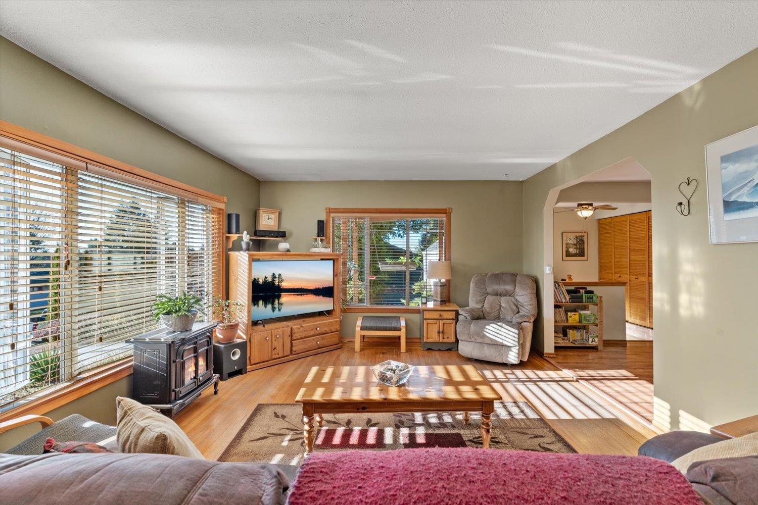 32485 Mcrae Avenue, Mission, British Columbia  V2V 2L6 - Photo 9 - R3100087