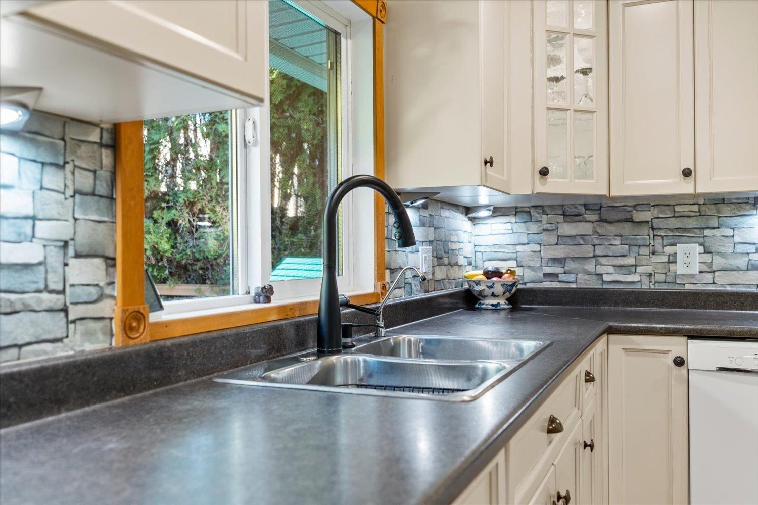 32485 Mcrae Avenue, Mission, British Columbia  V2V 2L6 - Photo 15 - R3100087