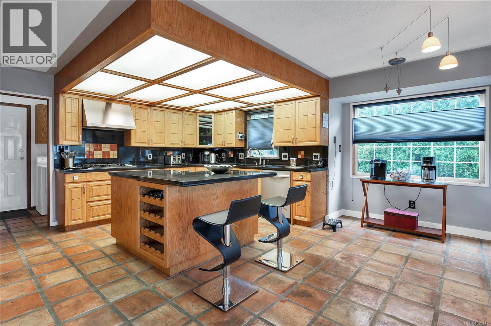 1755 Passage View Dr, Campbell River, British Columbia  V9W 6L2 - Photo 17 - 1029142