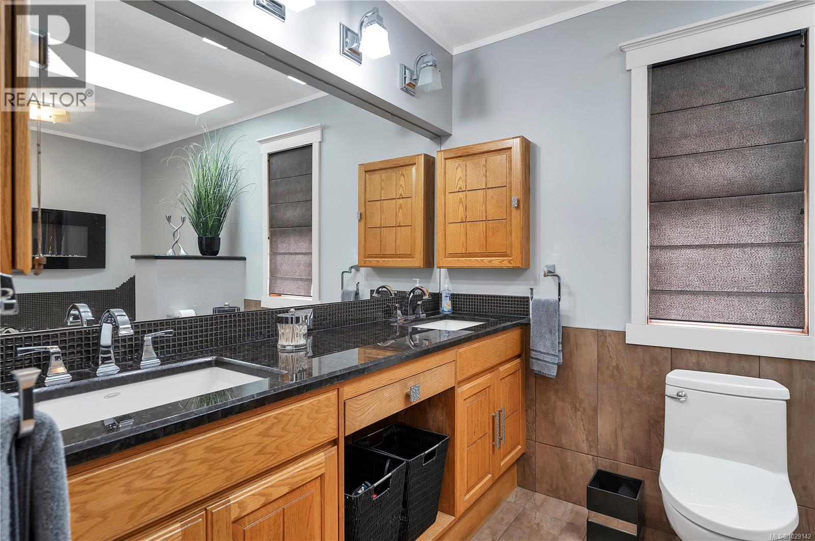 1755 Passage View Dr, Campbell River, British Columbia  V9W 6L2 - Photo 29 - 1029142