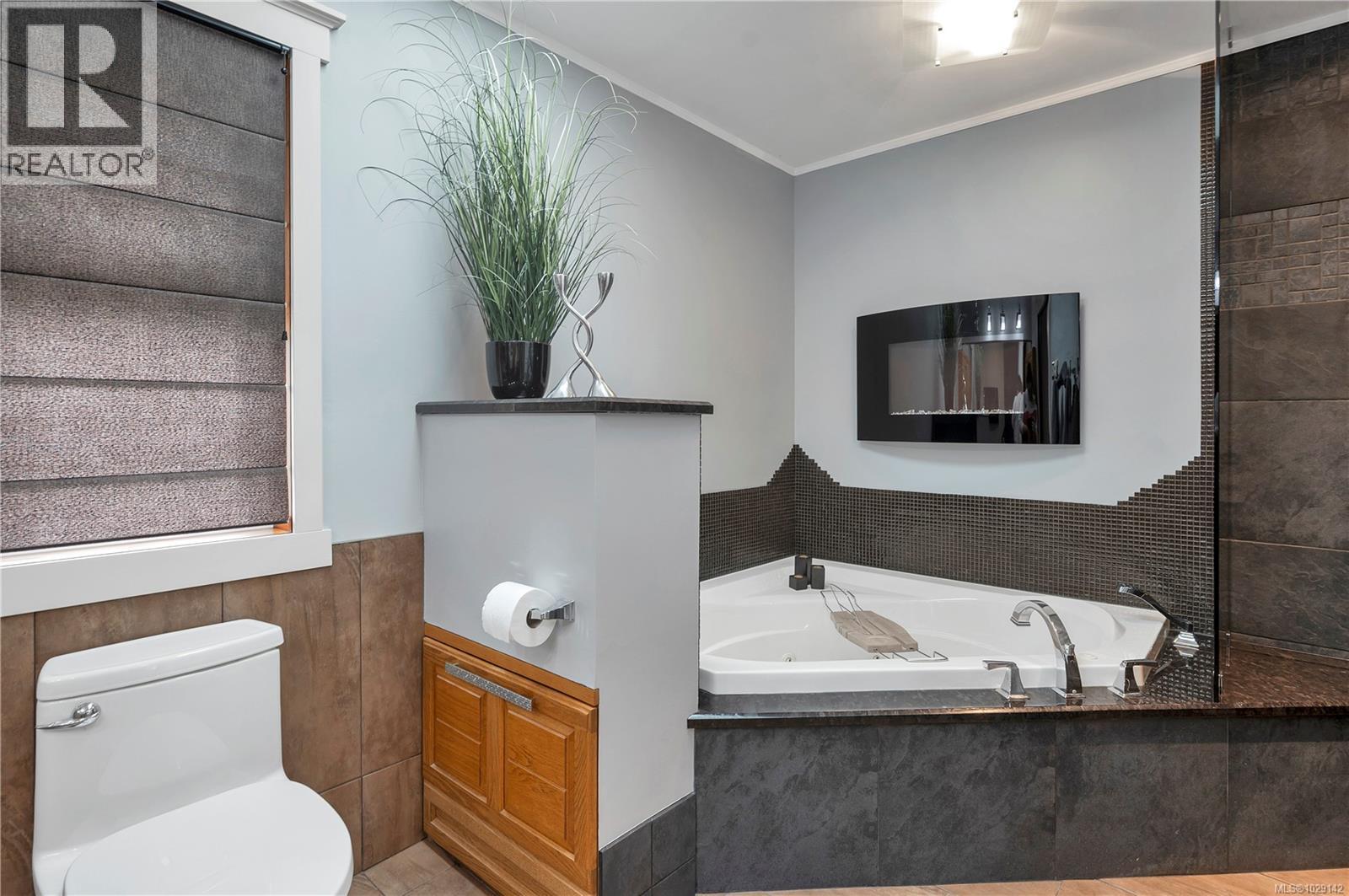 1755 Passage View Dr, Campbell River, British Columbia  V9W 6L2 - Photo 30 - 1029142