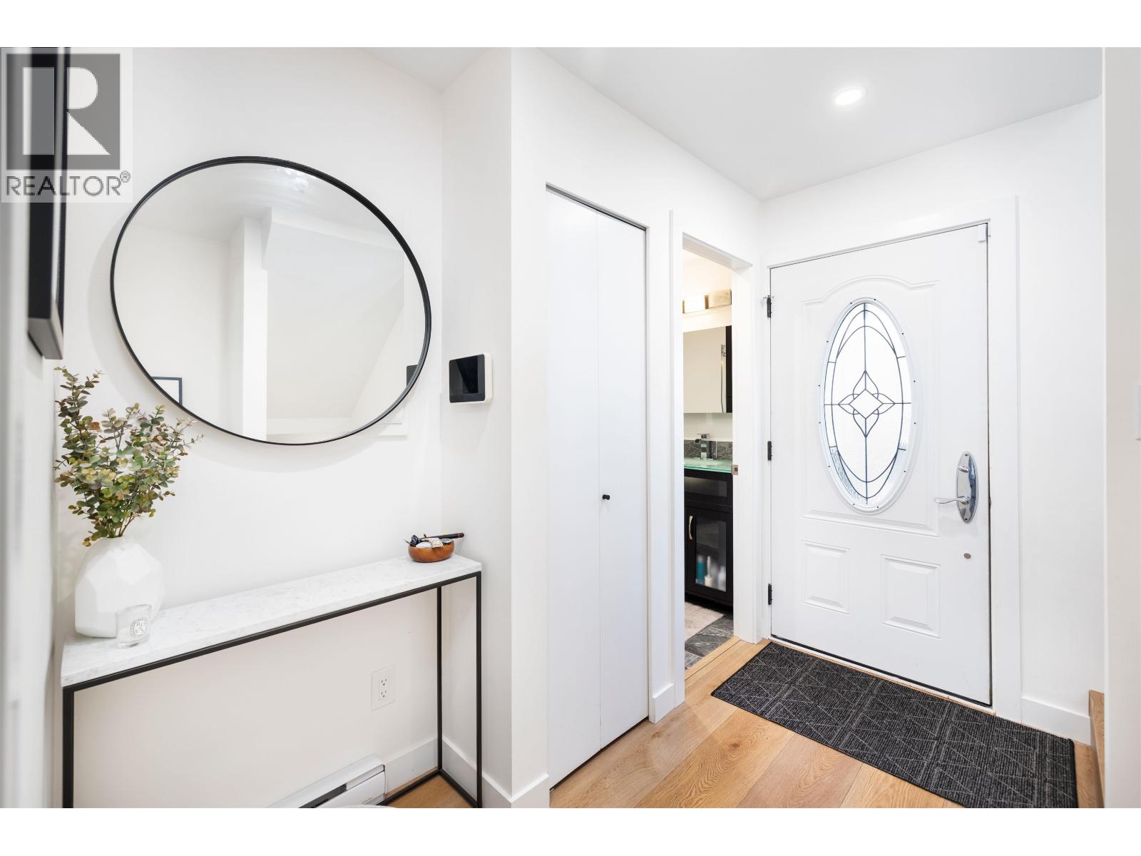 416 St. Georges Avenue, North Vancouver, British Columbia  V7L 3H1 - Photo 26 - R3100435