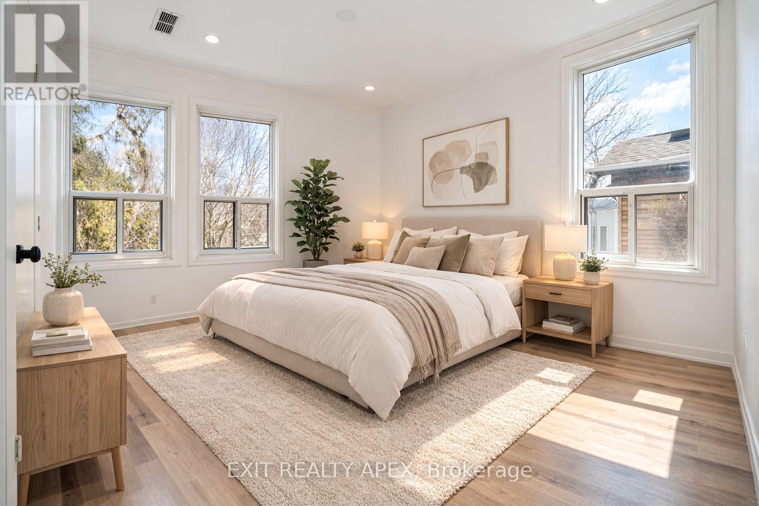 Second Floor - 343 Greenwood Avenue, Toronto, Ontario  M4L 2R6 - Photo 2 - E12889738