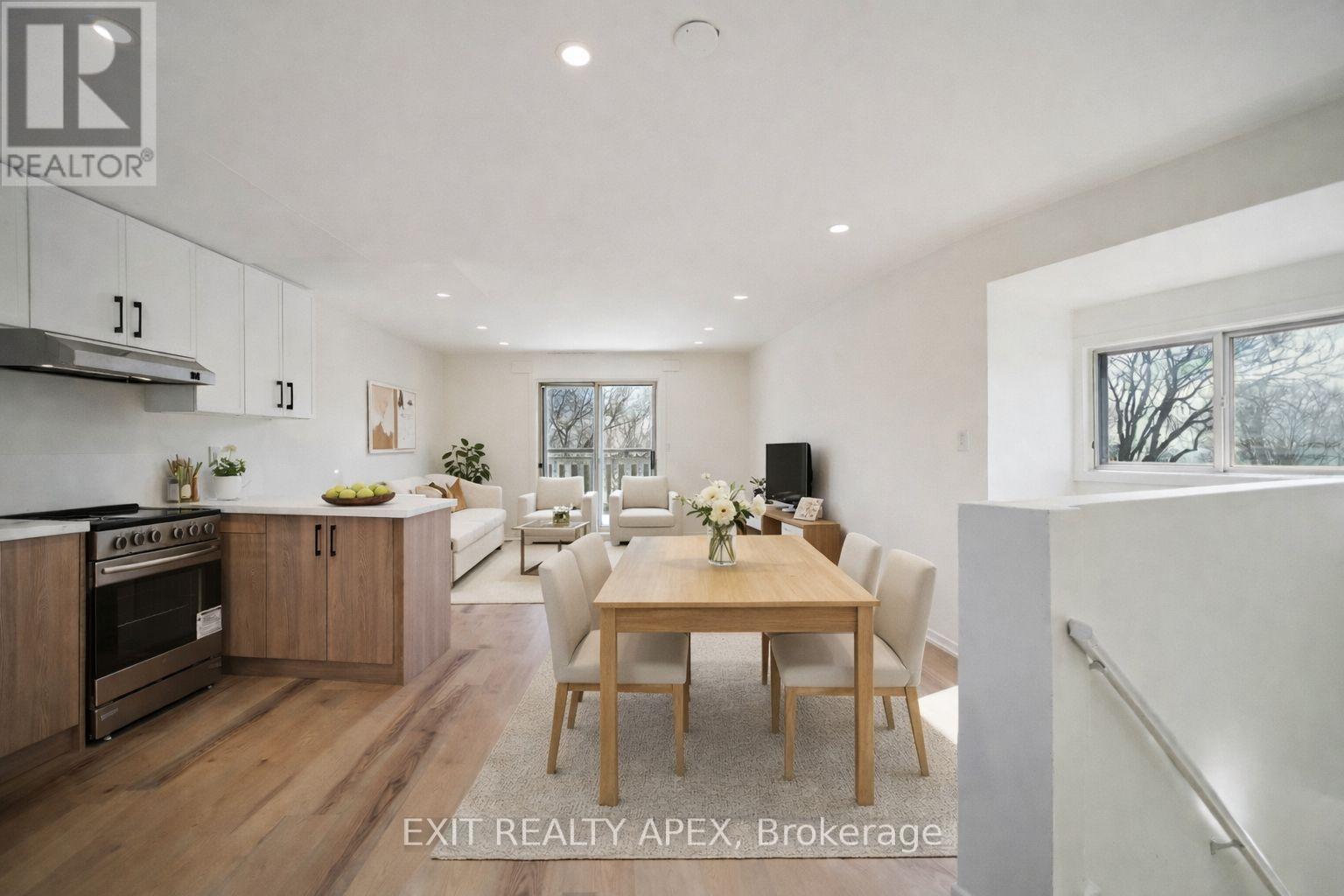 Third Floor - 343 Greenwood Avenue, Toronto, Ontario  M4L 2R6 - Photo 2 - E12889750