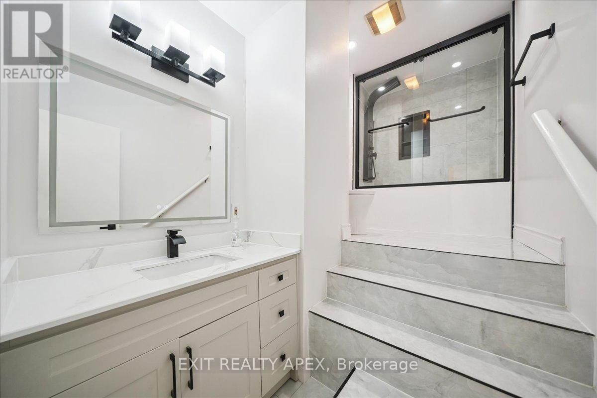 Main Floor - 343 Greenwood Avenue, Toronto, Ontario  M4L 2R6 - Photo 12 - E12889762