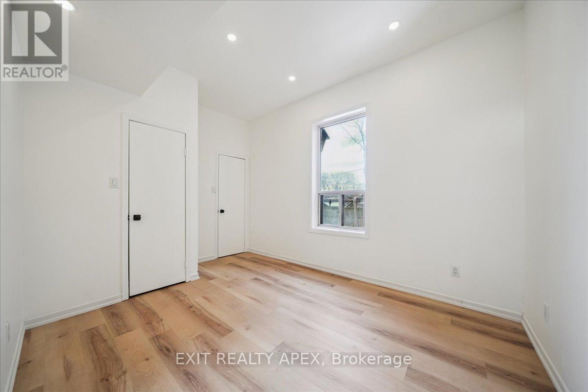 Main Floor - 343 Greenwood Avenue, Toronto, Ontario  M4L 2R6 - Photo 14 - E12889762