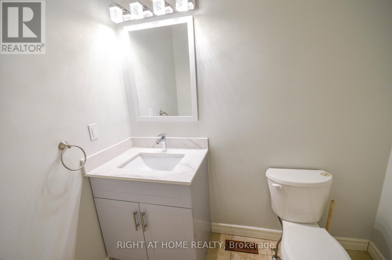 19 Willowbrook Drive, Whitby, Ontario  L1R 1T3 - Photo 8 - E12891320