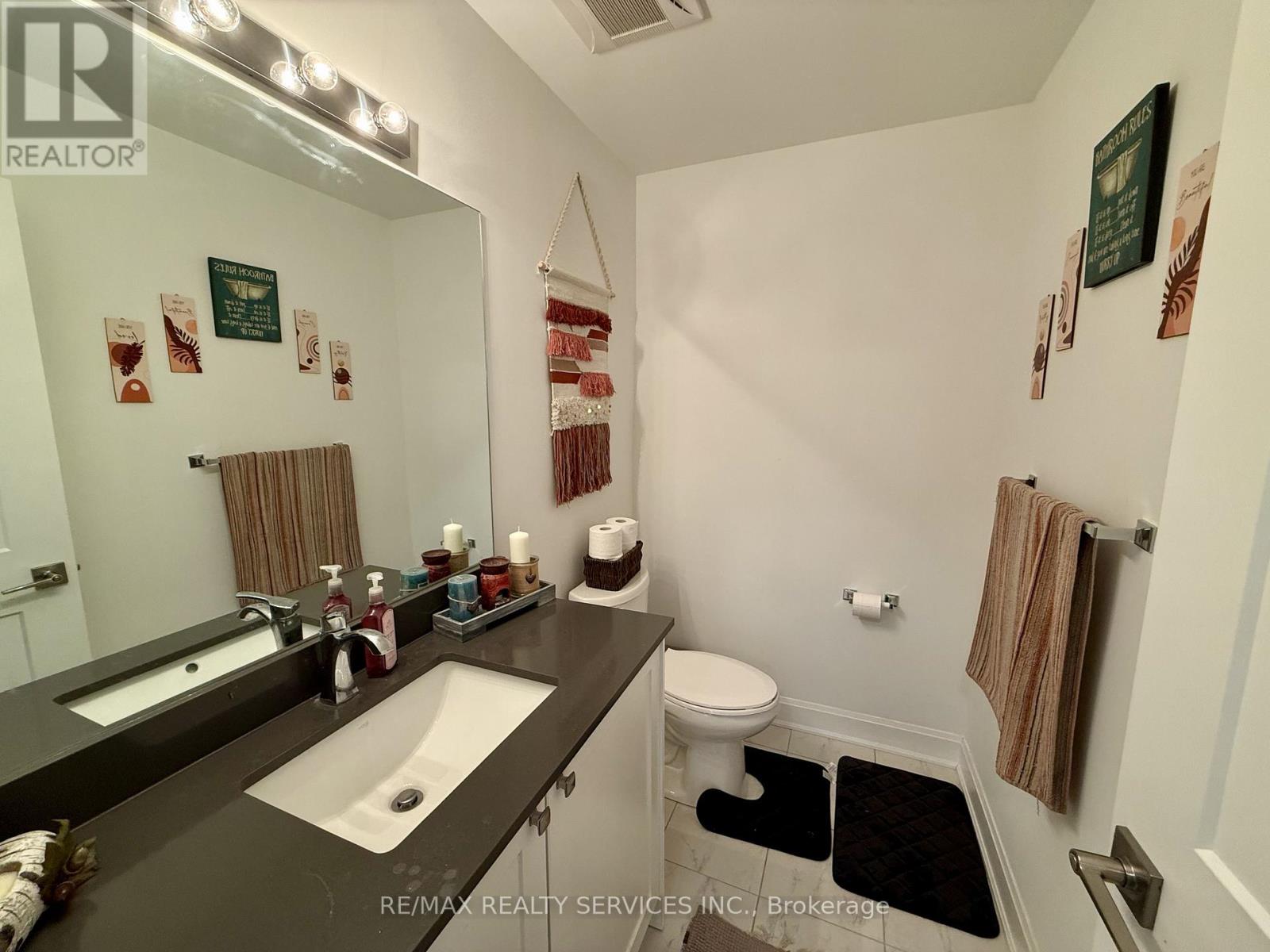 229 - 50 Lakebreeze Drive, Clarington, Ontario  L1B 1N4 - Photo 12 - E12891426