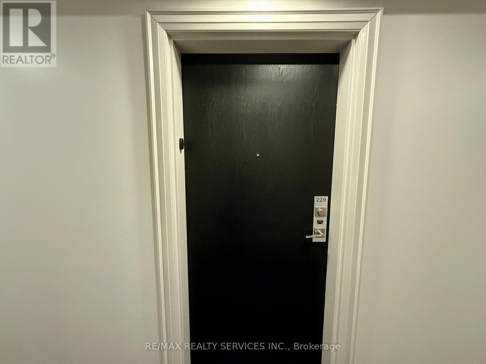 229 - 50 Lakebreeze Drive, Clarington, Ontario  L1B 1N4 - Photo 4 - E12891426