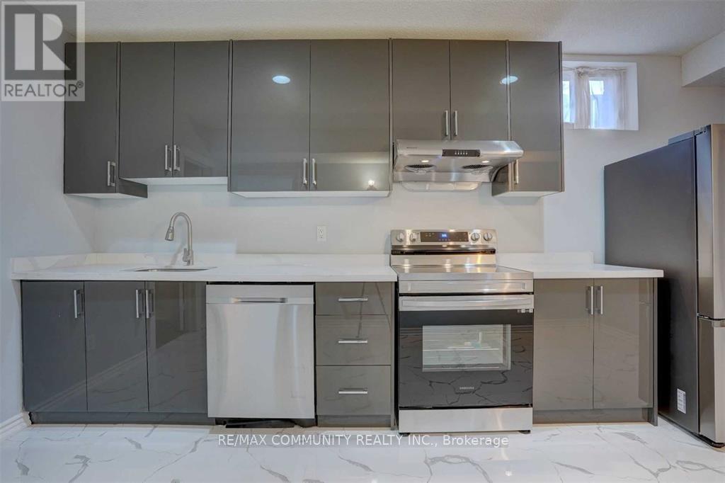 Bsmt - 208 Twyn Rivers Drive, Pickering, Ontario  L1V 1E4 - Photo 3 - E12891466