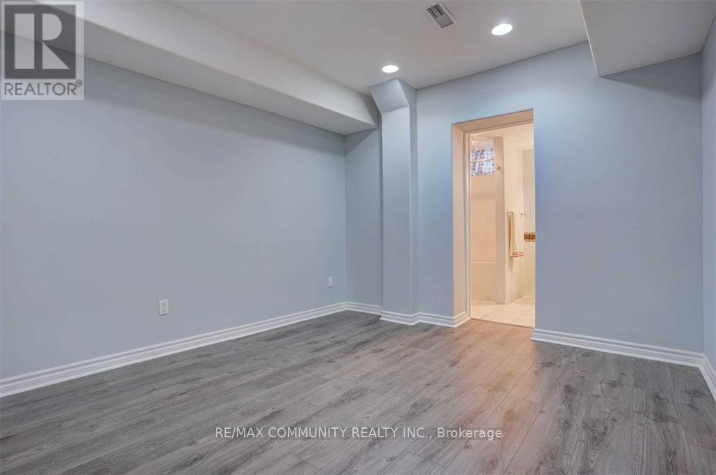 Bsmt - 208 Twyn Rivers Drive, Pickering, Ontario  L1V 1E4 - Photo 6 - E12891466