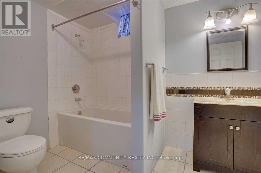 Bsmt - 208 Twyn Rivers Drive, Pickering, Ontario  L1V 1E4 - Photo 9 - E12891466