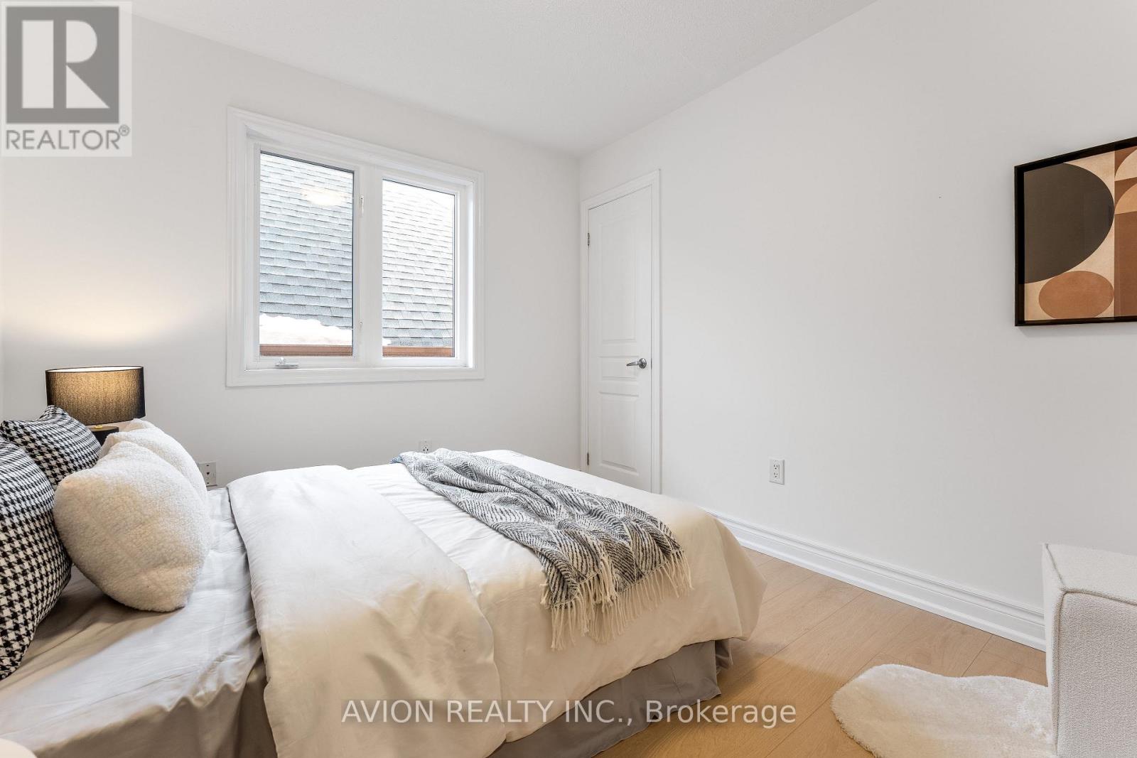 33 Brockdale Street, Richmond Hill, Ontario  L4E 4W1 - Photo 22 - N12891300