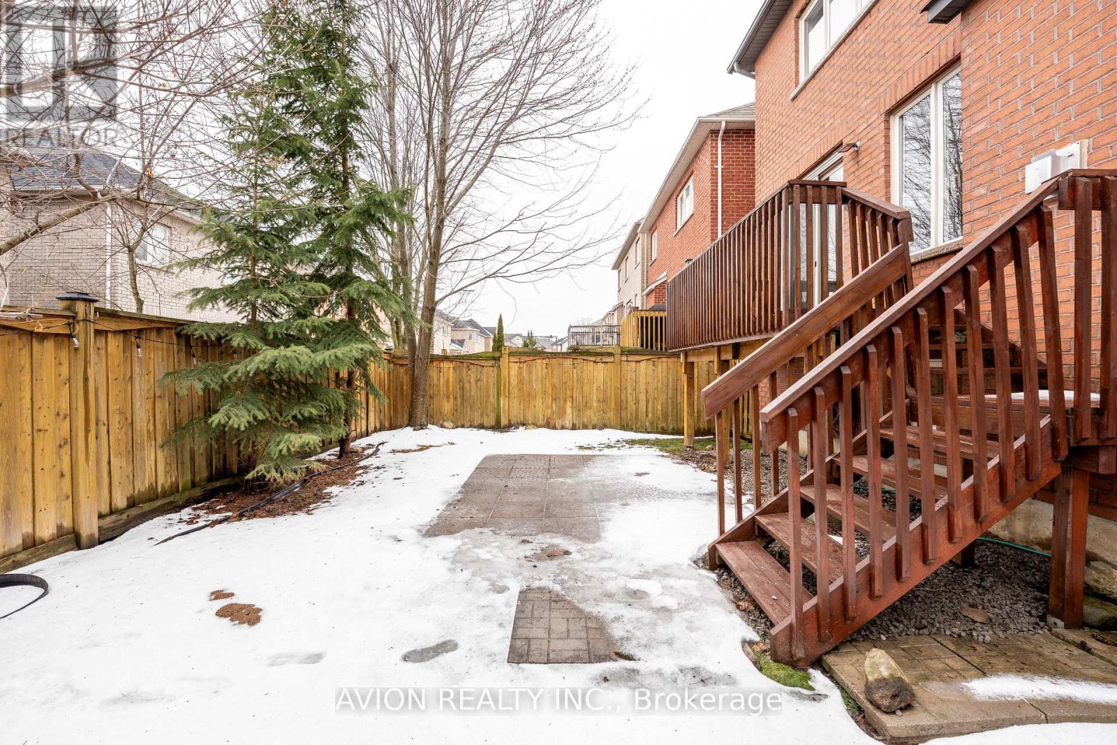 33 Brockdale Street, Richmond Hill, Ontario  L4E 4W1 - Photo 33 - N12891300