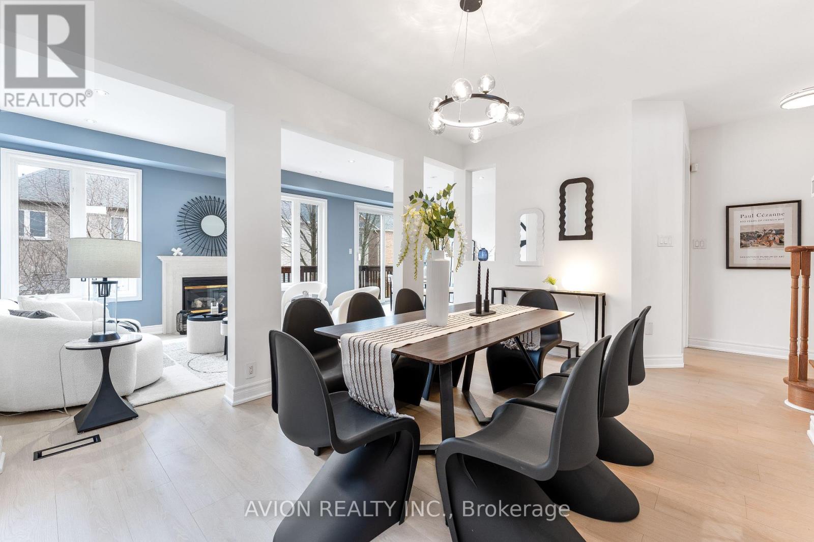 33 Brockdale Street, Richmond Hill, Ontario  L4E 4W1 - Photo 6 - N12891300