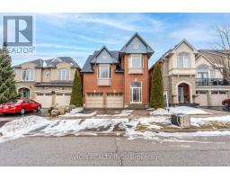 33 BROCKDALE STREET, Richmond Hill, Ontario