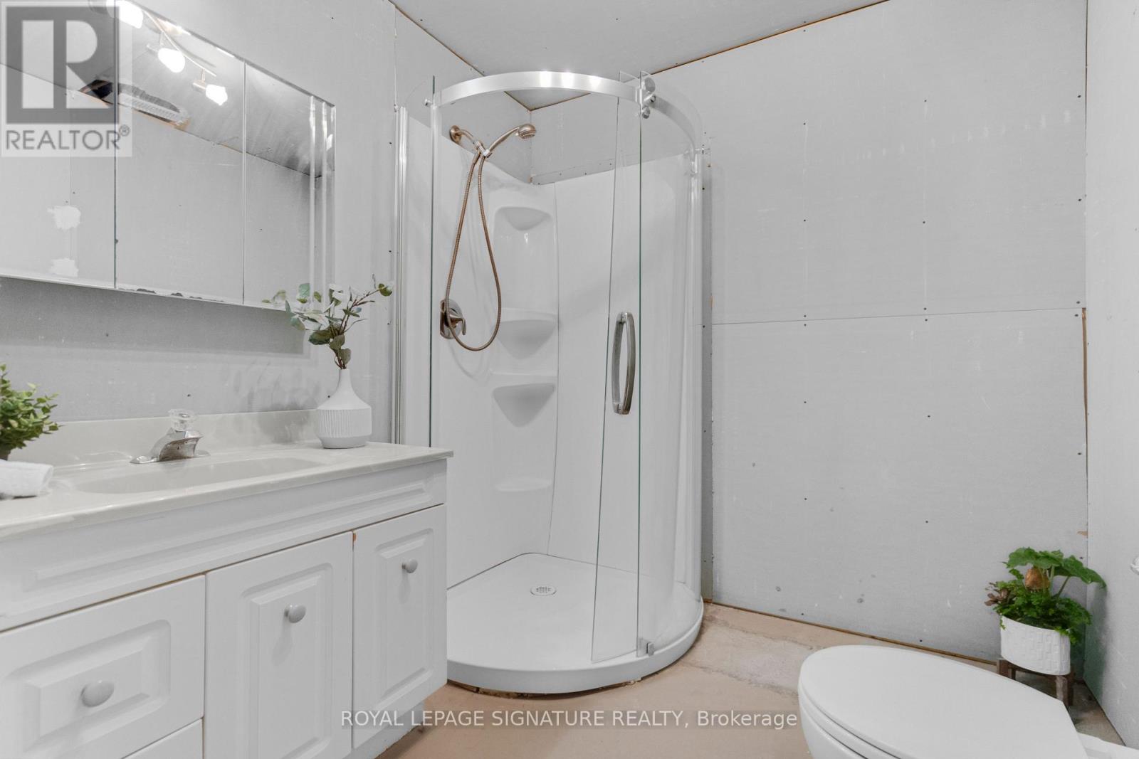 37 Wrendale Crescent, Georgina (Keswick South), Ontario  L4P 4C4 - Photo 31 - N12891322