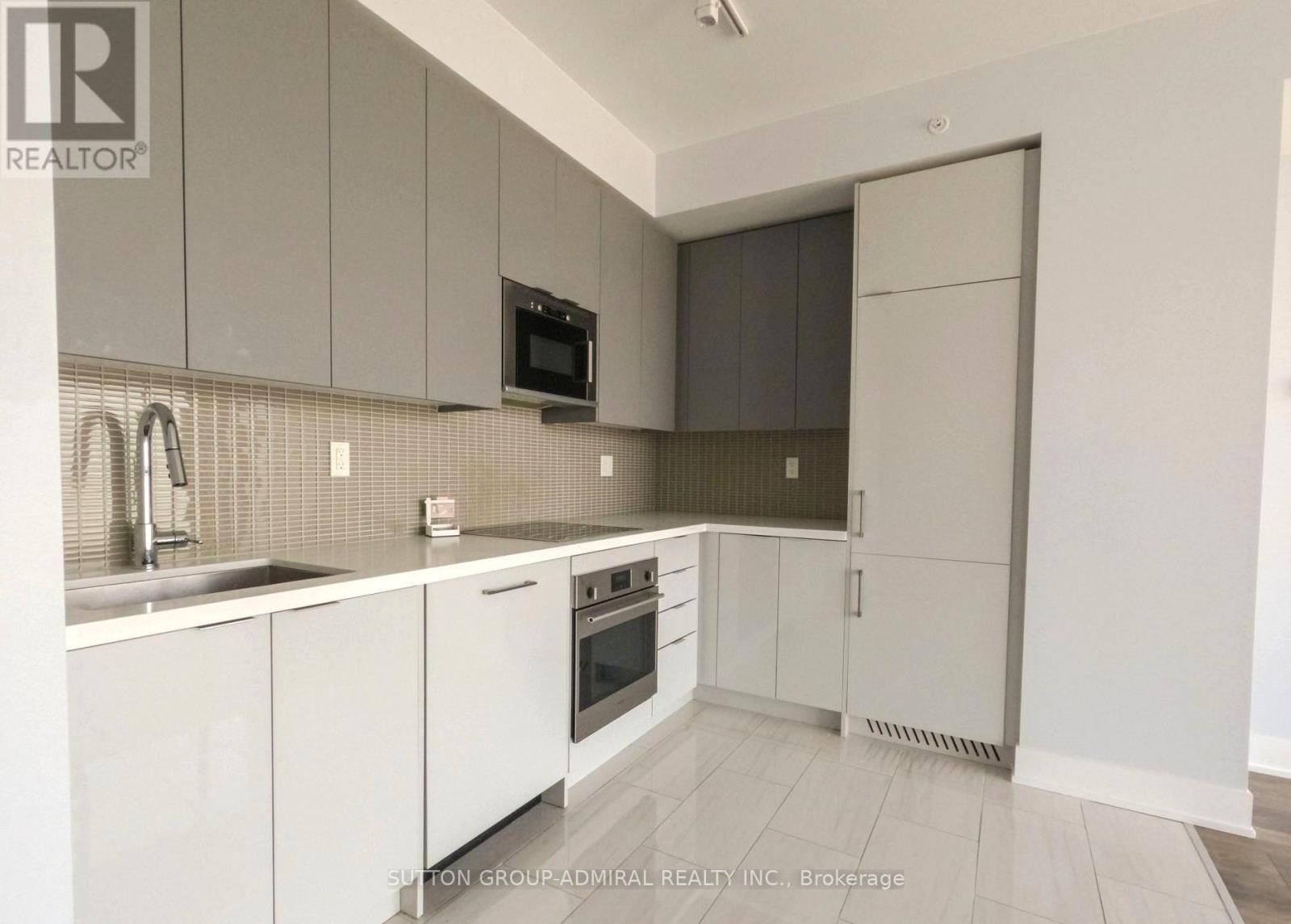 1407 - 2908 Highway 7 Road, Vaughan, Ontario  L4K 0K5 - Photo 2 - N12891330