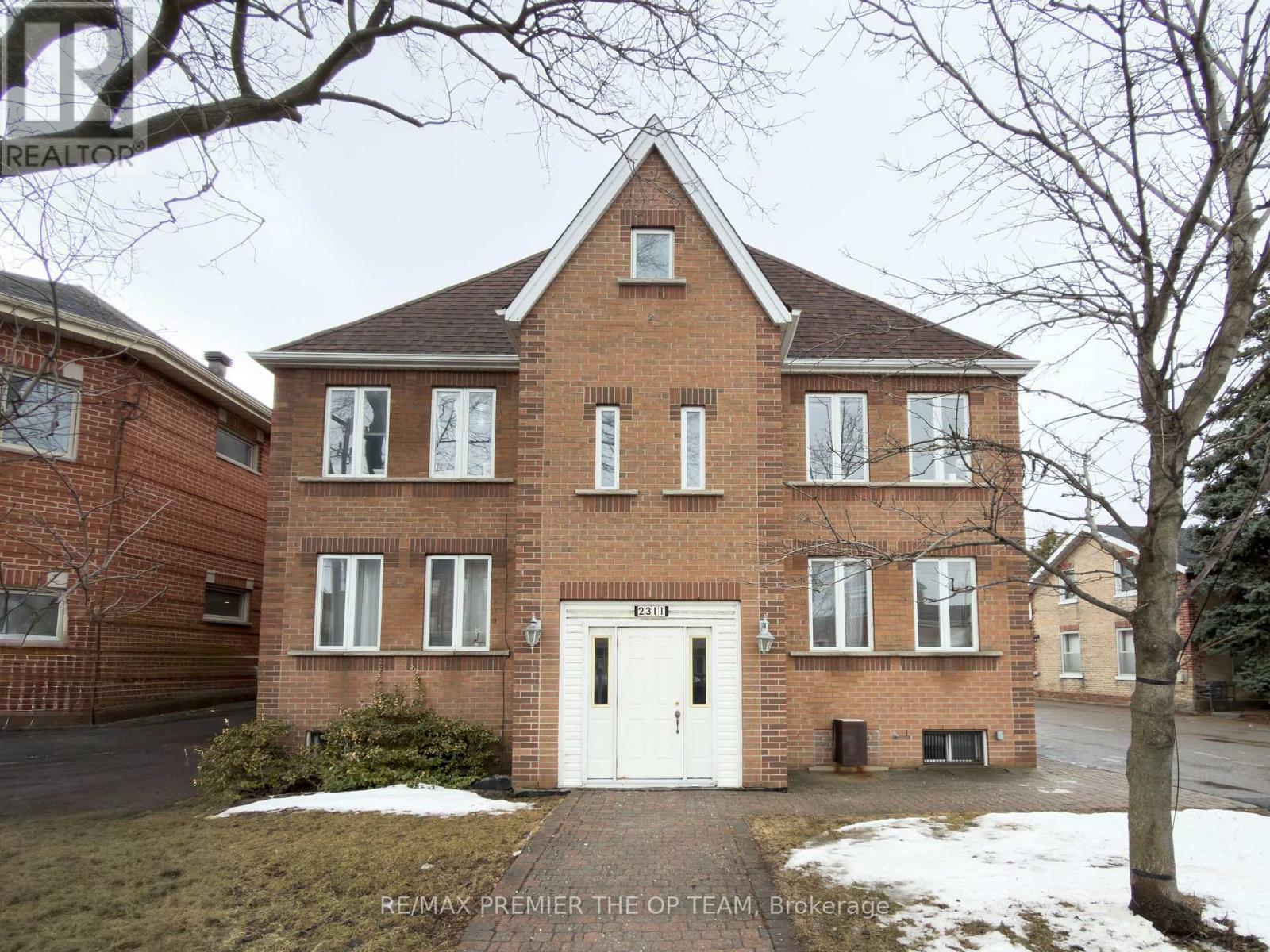 4 - 2311 MAJOR MACKENZIE DRIVE, Vaughan, Ontario