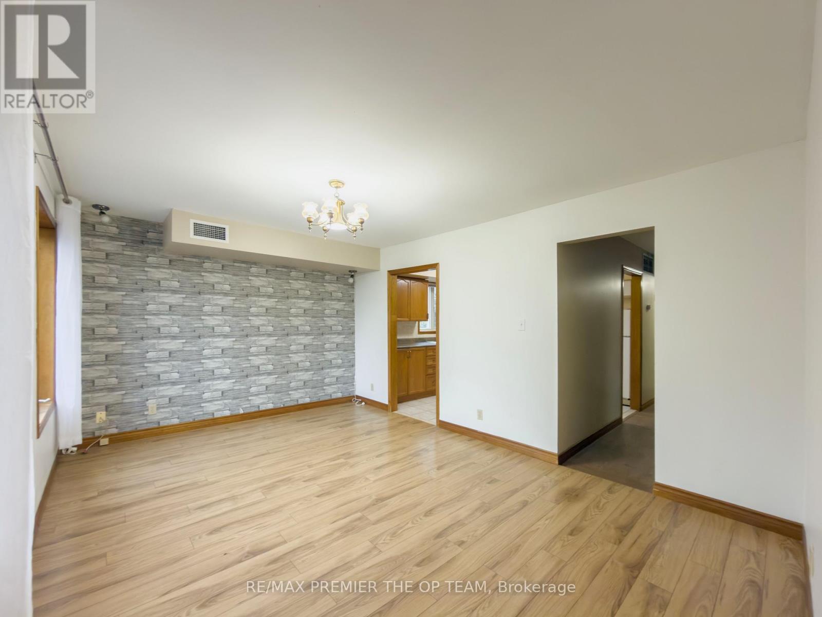 4 - 2311 Major Mackenzie Drive, Vaughan, Ontario  L6A 3Z3 - Photo 10 - N12891348