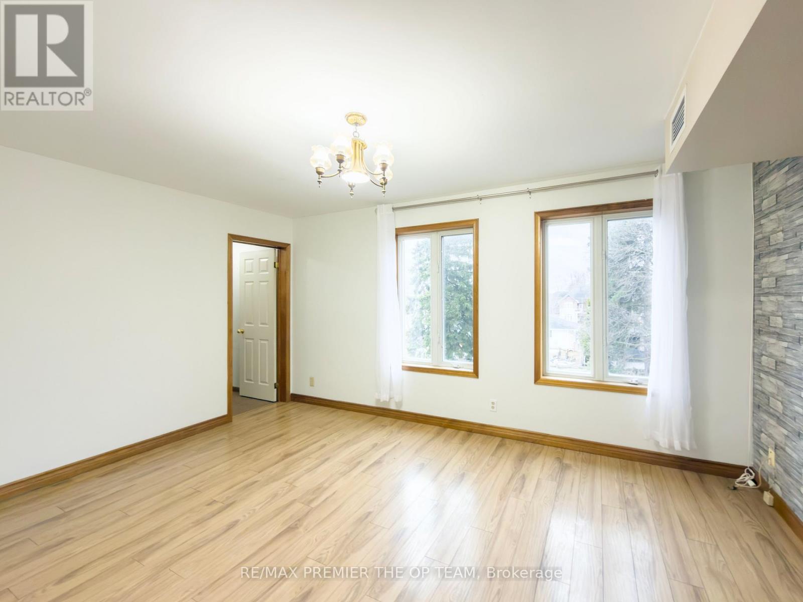 4 - 2311 Major Mackenzie Drive, Vaughan, Ontario  L6A 3Z3 - Photo 9 - N12891348