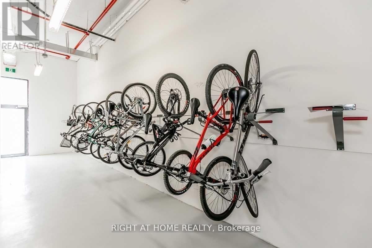 324 - 555 William Graham Drive, Aurora, Ontario  L4G 3H9 - Photo 16 - N12891420